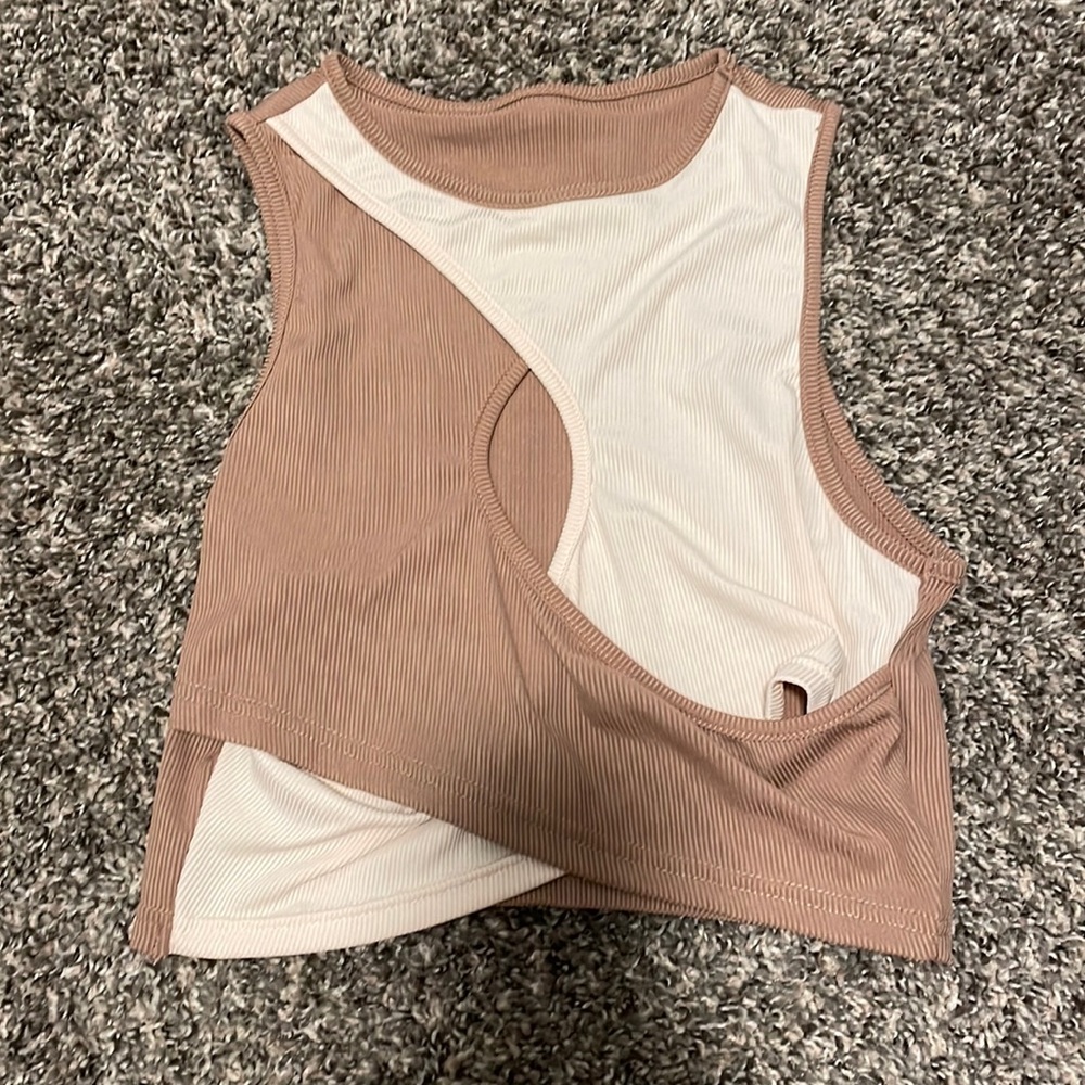 Shein keyhole top size large